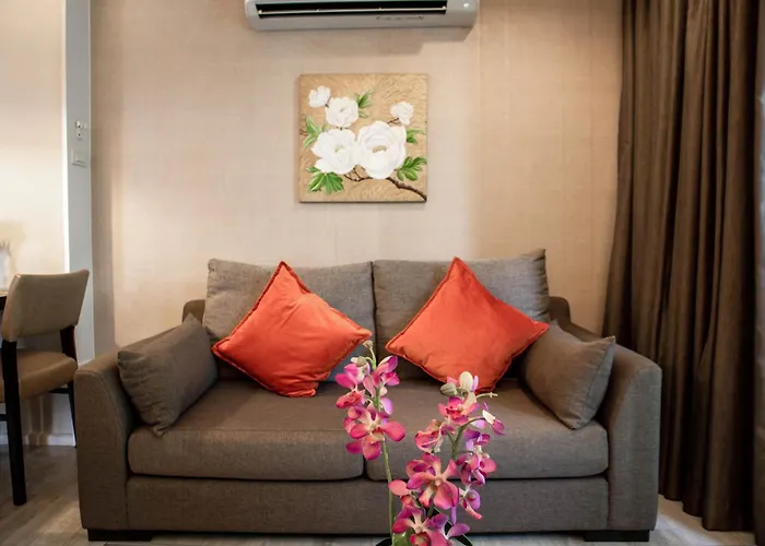 Shine Sukhumvit 33 Phrompong 3* バンコク都