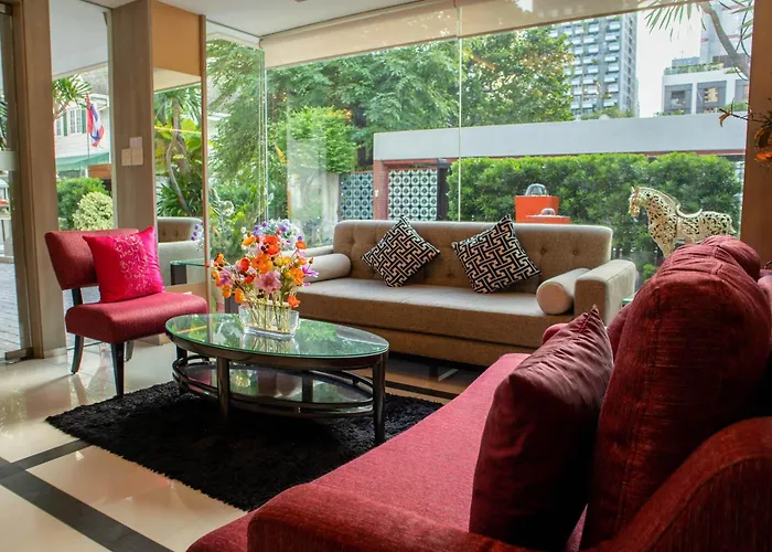 Shine Sukhumvit 33 Phrompong 3* バンコク都
