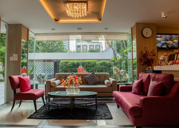 Shine Sukhumvit 33 Phrompong アパートホテル