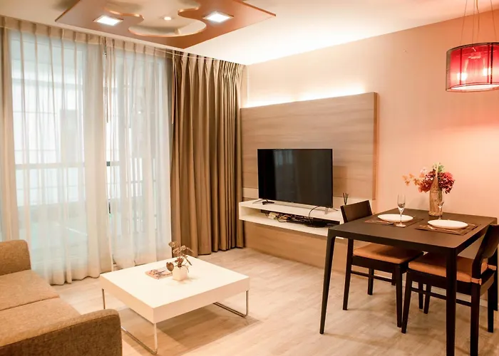 Shine Sukhumvit 33 Phrompong アパートホテル